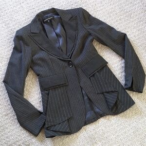ADORABLE Nanette Lepore Pinstripe Peplum Structured Blazer w/Drape Details, Sz 0